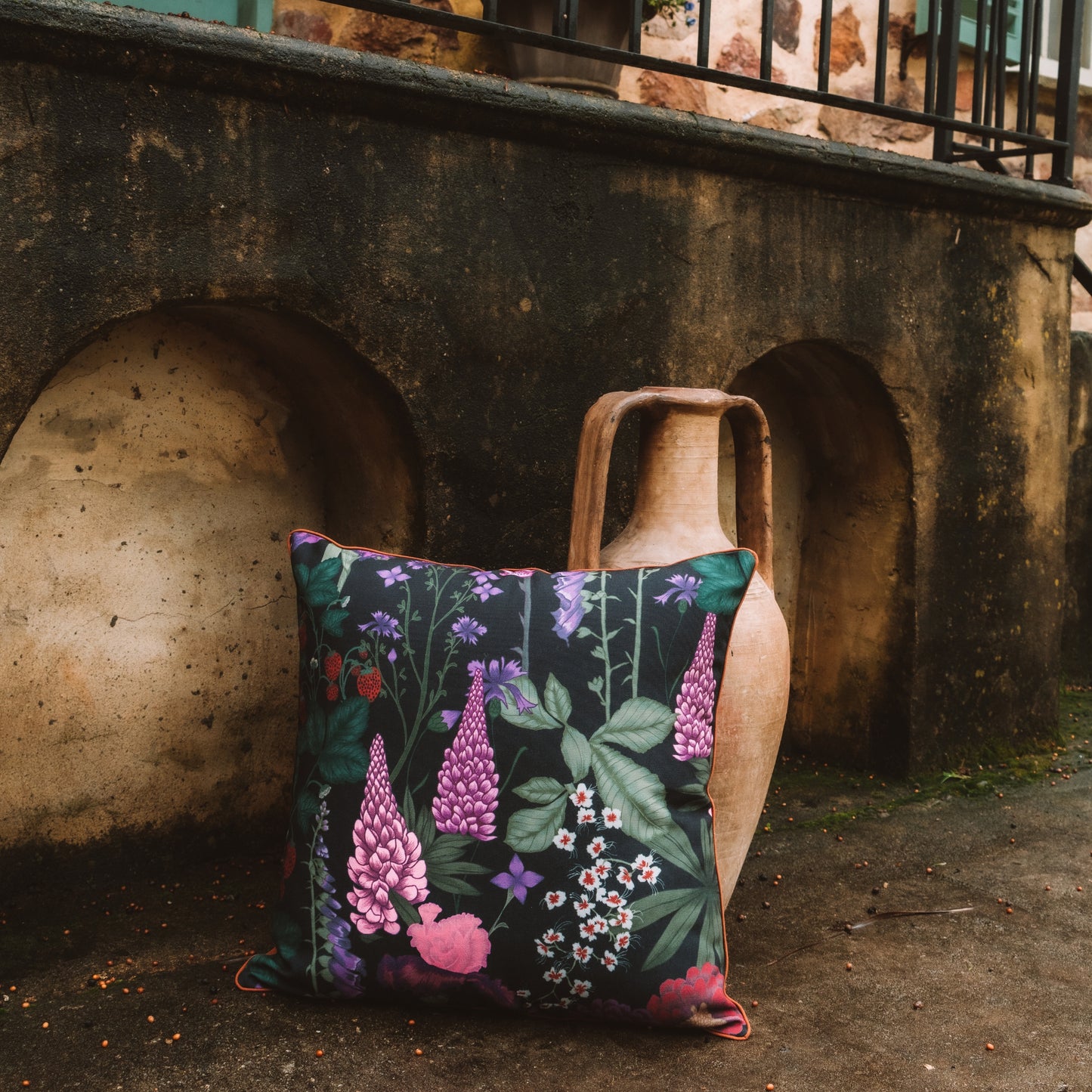 Flourish Clover Cushion Cover - Medium