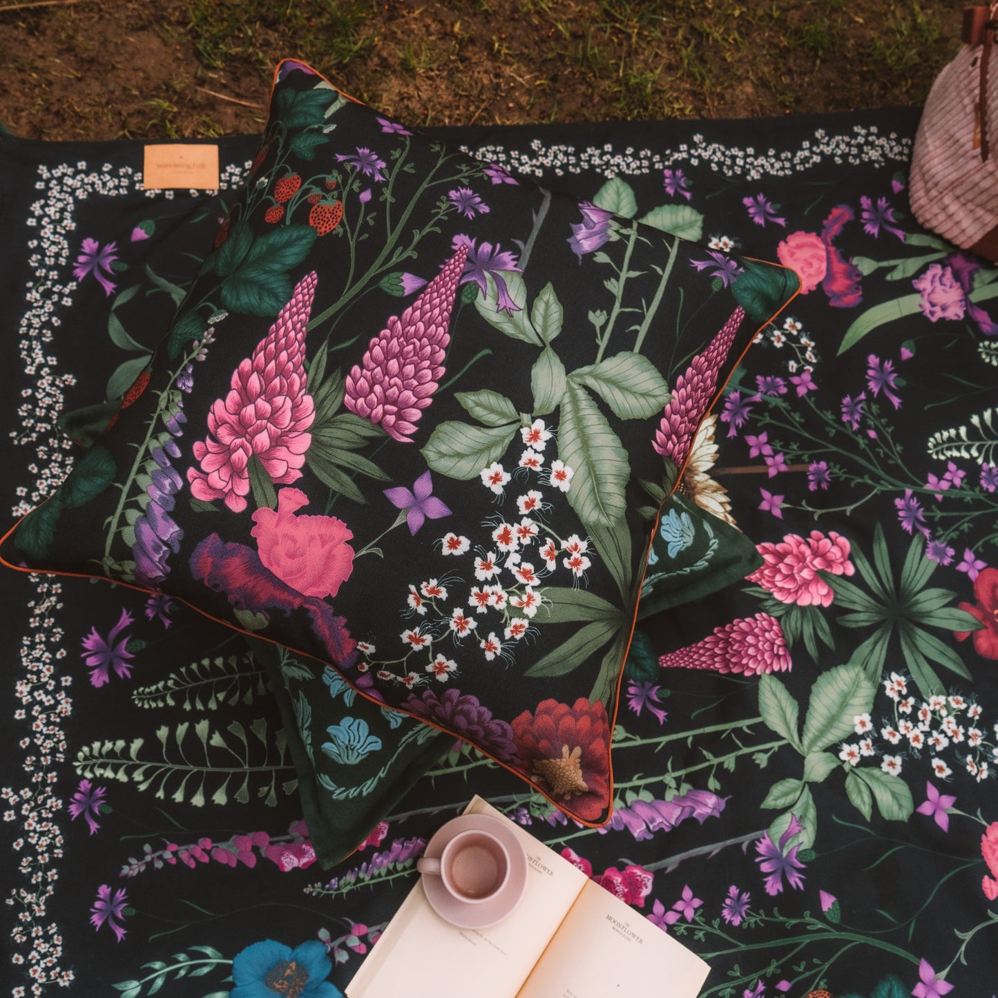 Flourish Clover Cushion Cover - Medium