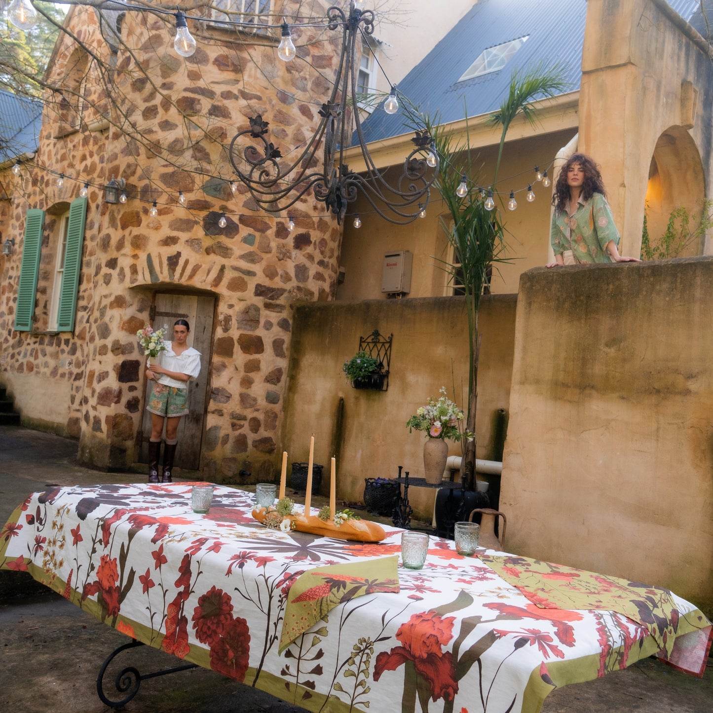 Flourish Tablecloth - Berry