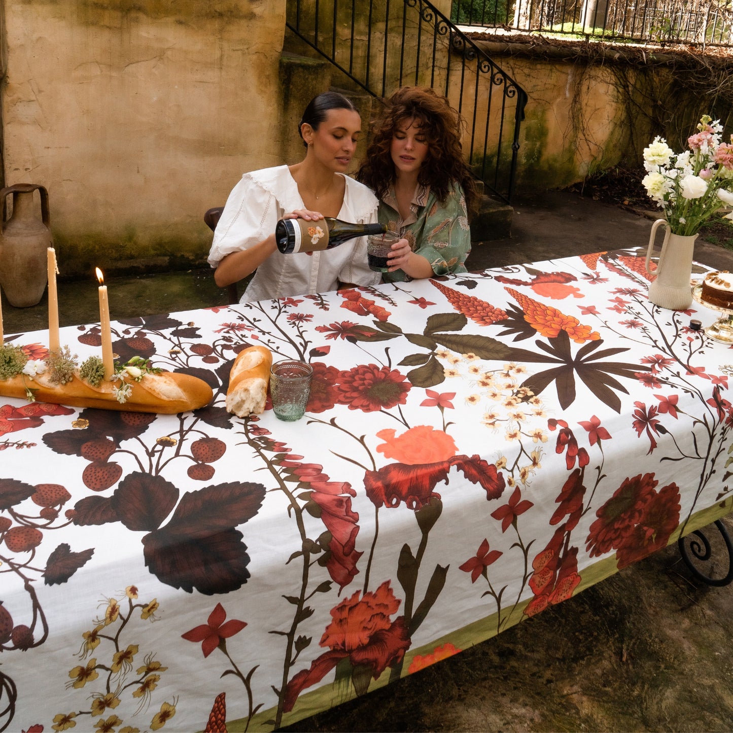 Flourish Tablecloth - Berry