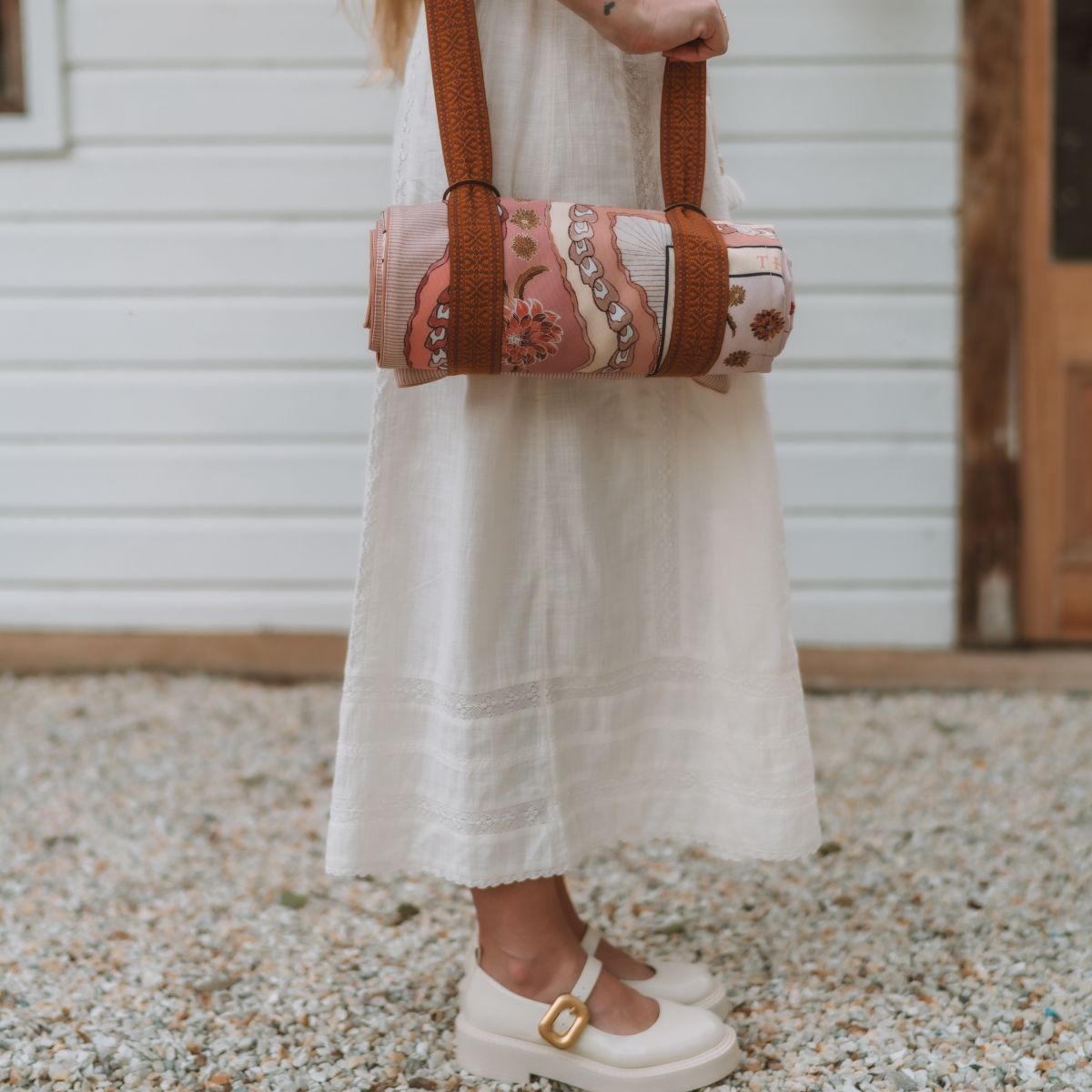 Dahlia Picnic Rug