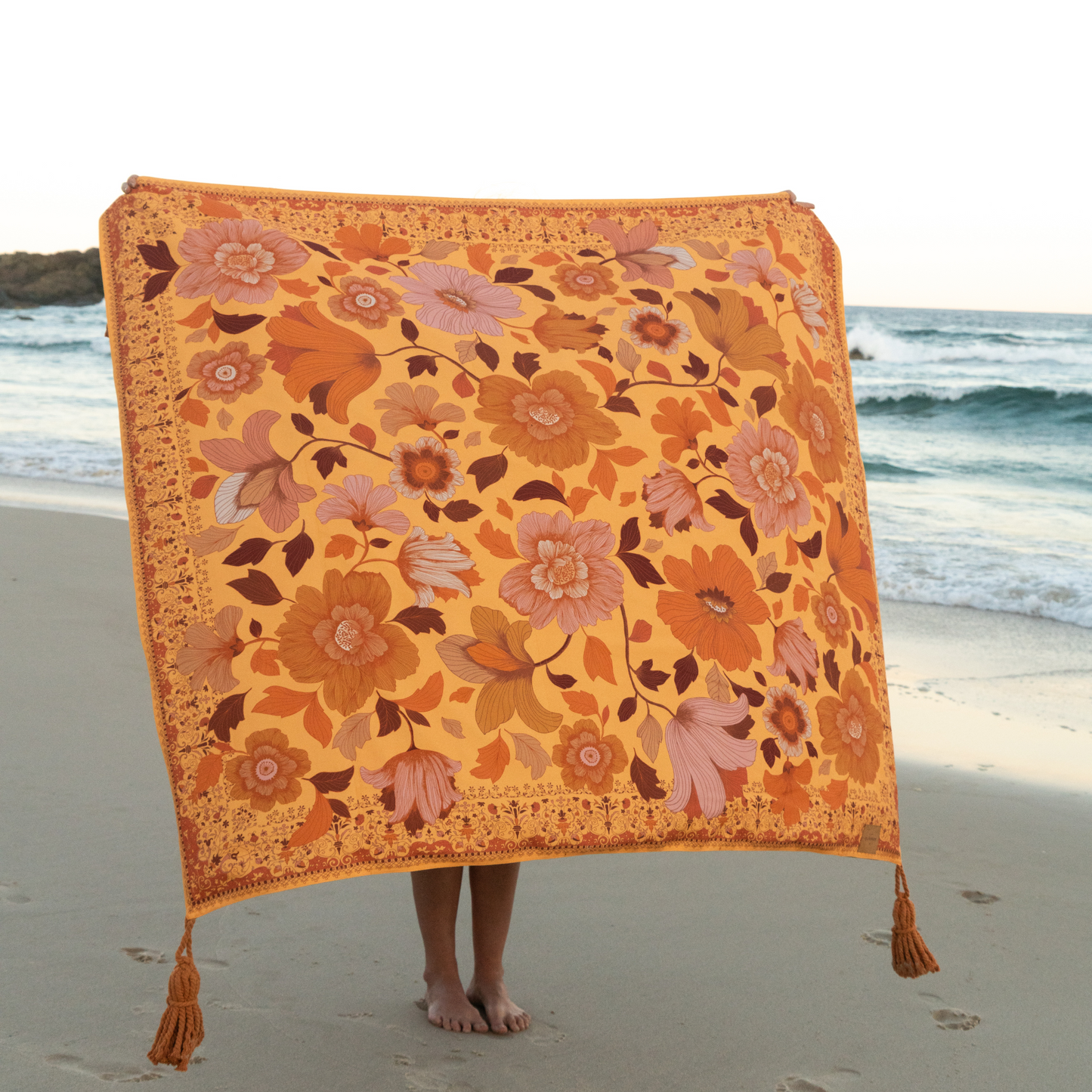 Grande Fleur Picnic Rug