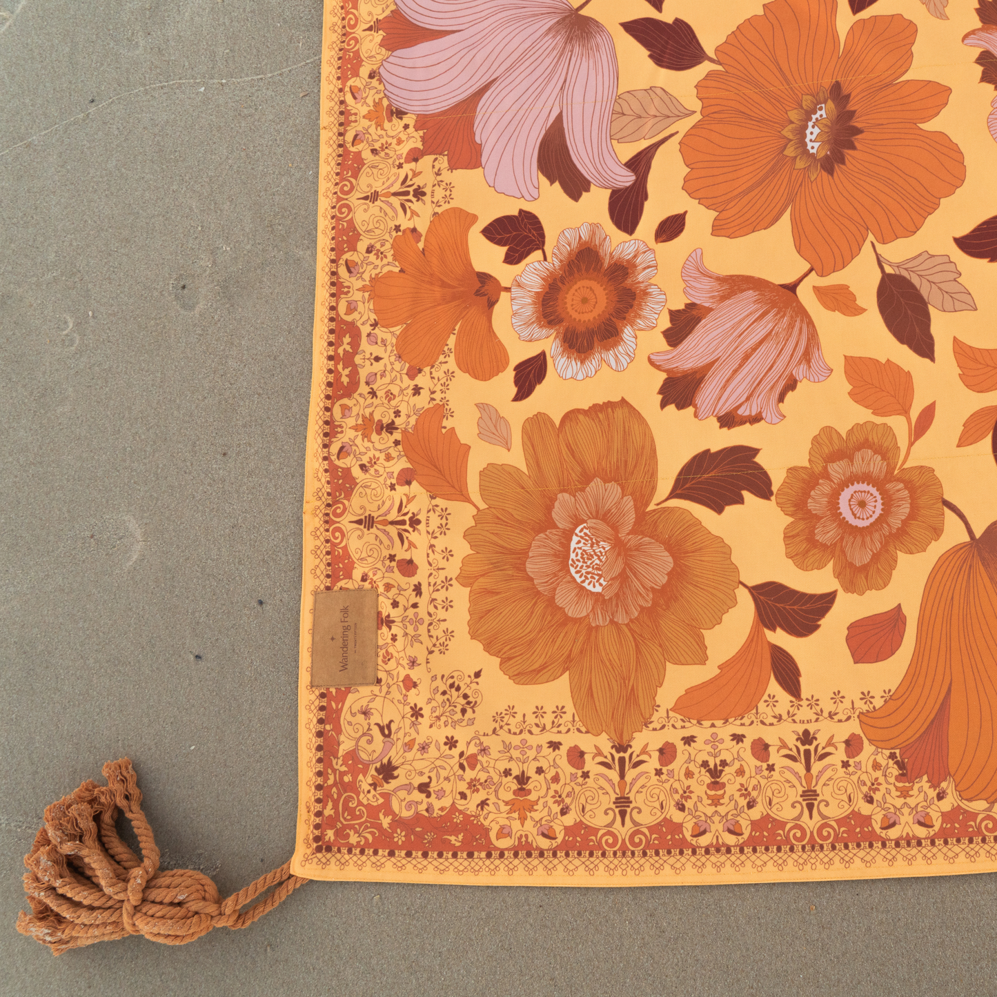 Grande Fleur Picnic Rug