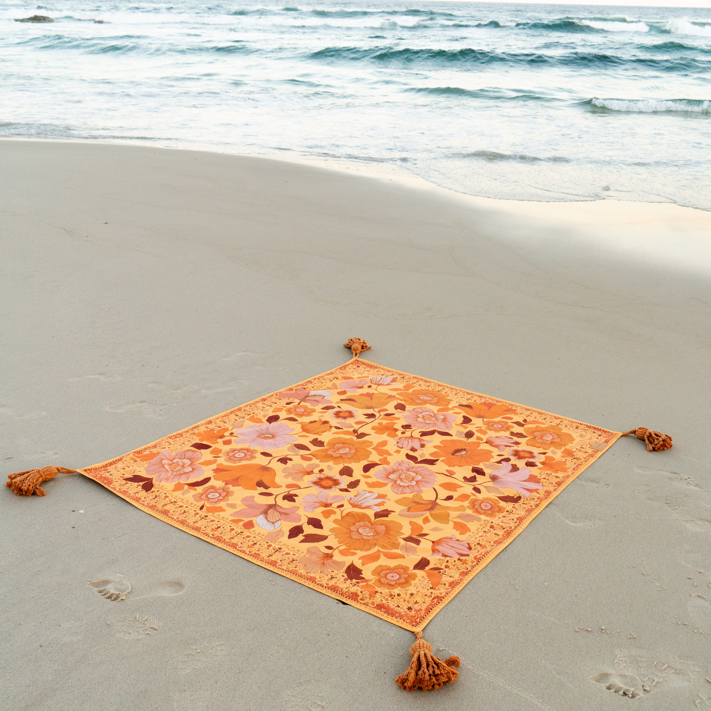 Grande Fleur Picnic Rug