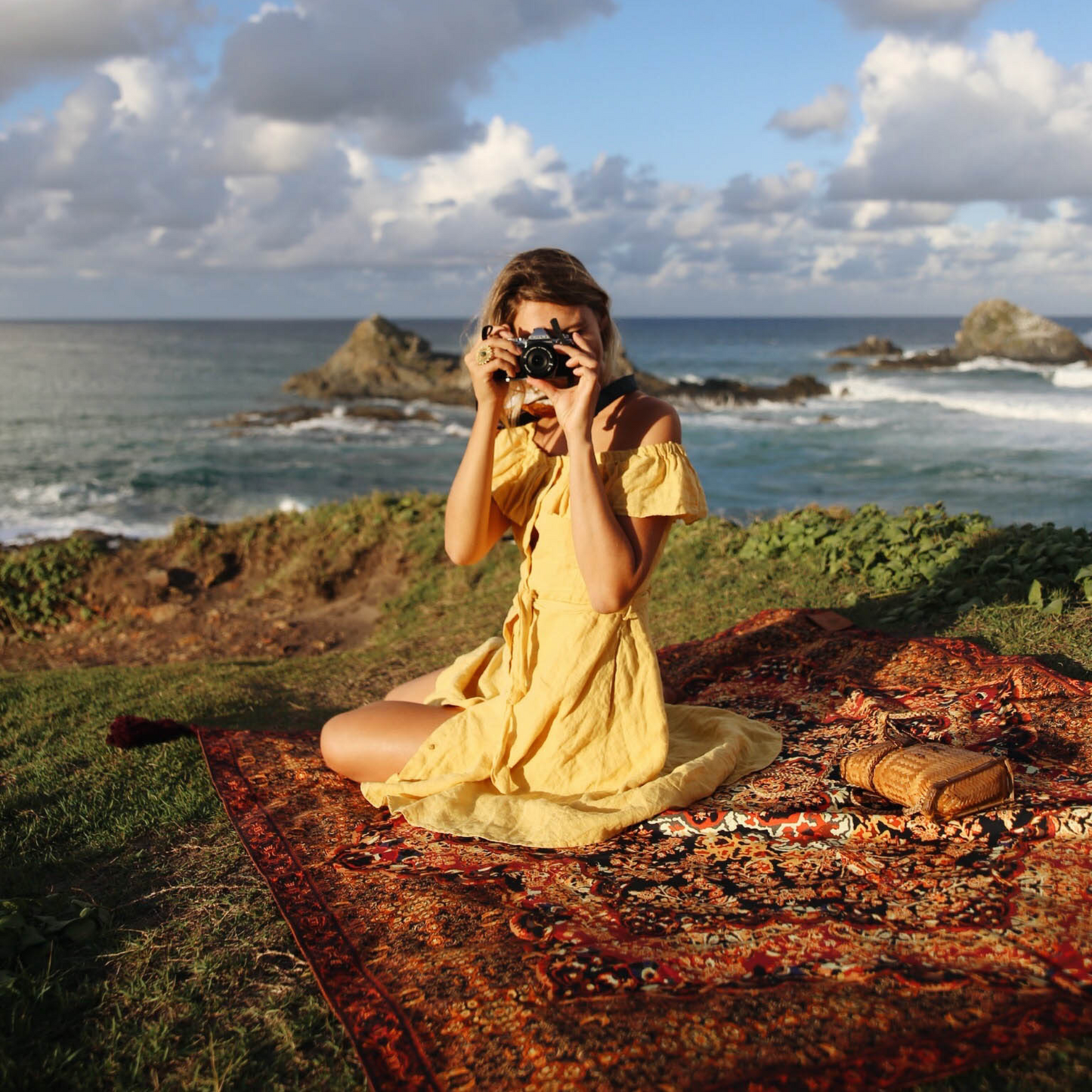 Amber Carpet Picnic Rug