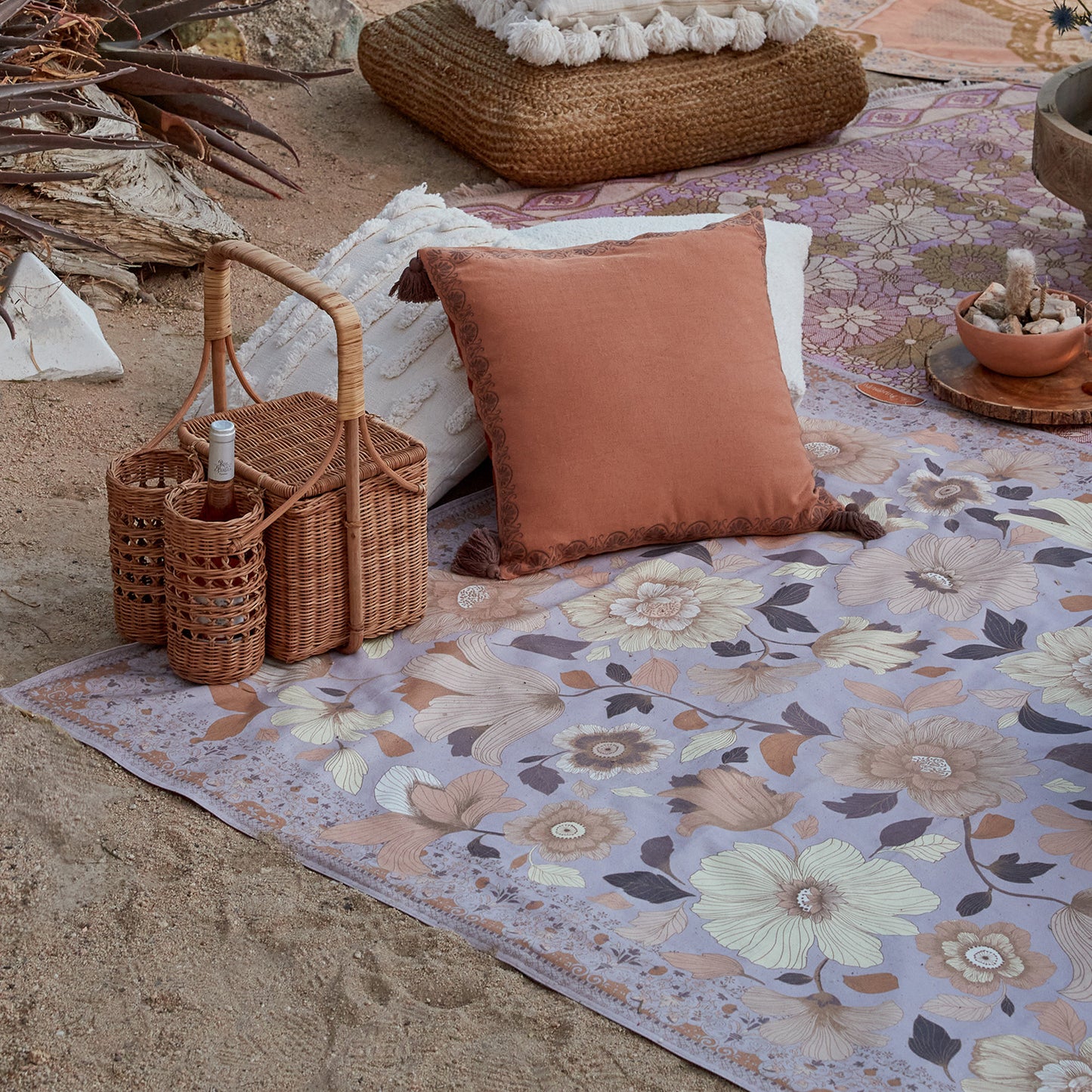 Grandé Fleur Picnic Rug