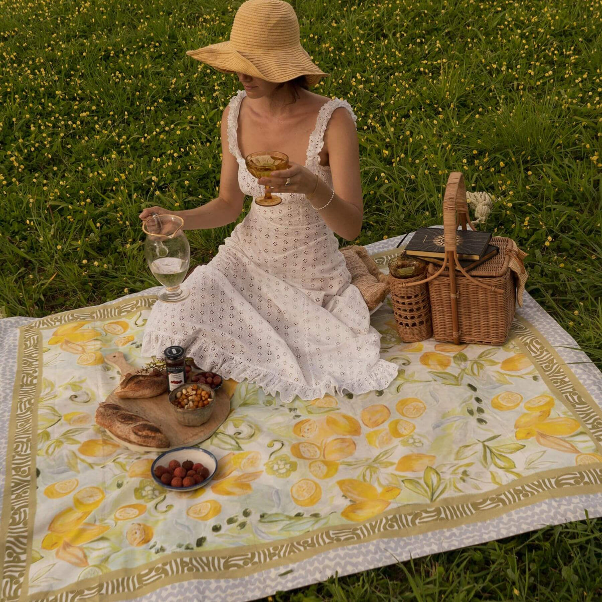 Pinic On The Rug Le Lemon Water Resistant Picnic Rug – Wandering Folk